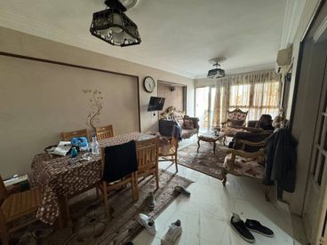 شقة للبيع في سيدي بشر – شارع مسجد سيدي بشر  📐 المساحة: 130 متر  🏠 التفاصيل:  3 غرف نوم  ريسبشن 2 ق