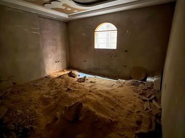 شقه للبيع  اللبيني فيصل شقه للبيع نص تشطيب مساحة ١٥٠ م شارع معرض سوسو