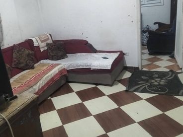 شقه للبيع بسعر لقطه 100م