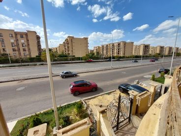 فرصة مميزة للبيع في القرنفل فيلات – التجمع الخامس