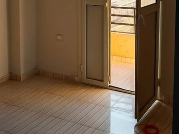 شقه للبيع حي تاني مجاوره أولي شقه متشطبة الترا سوبر لوكس 120 متر