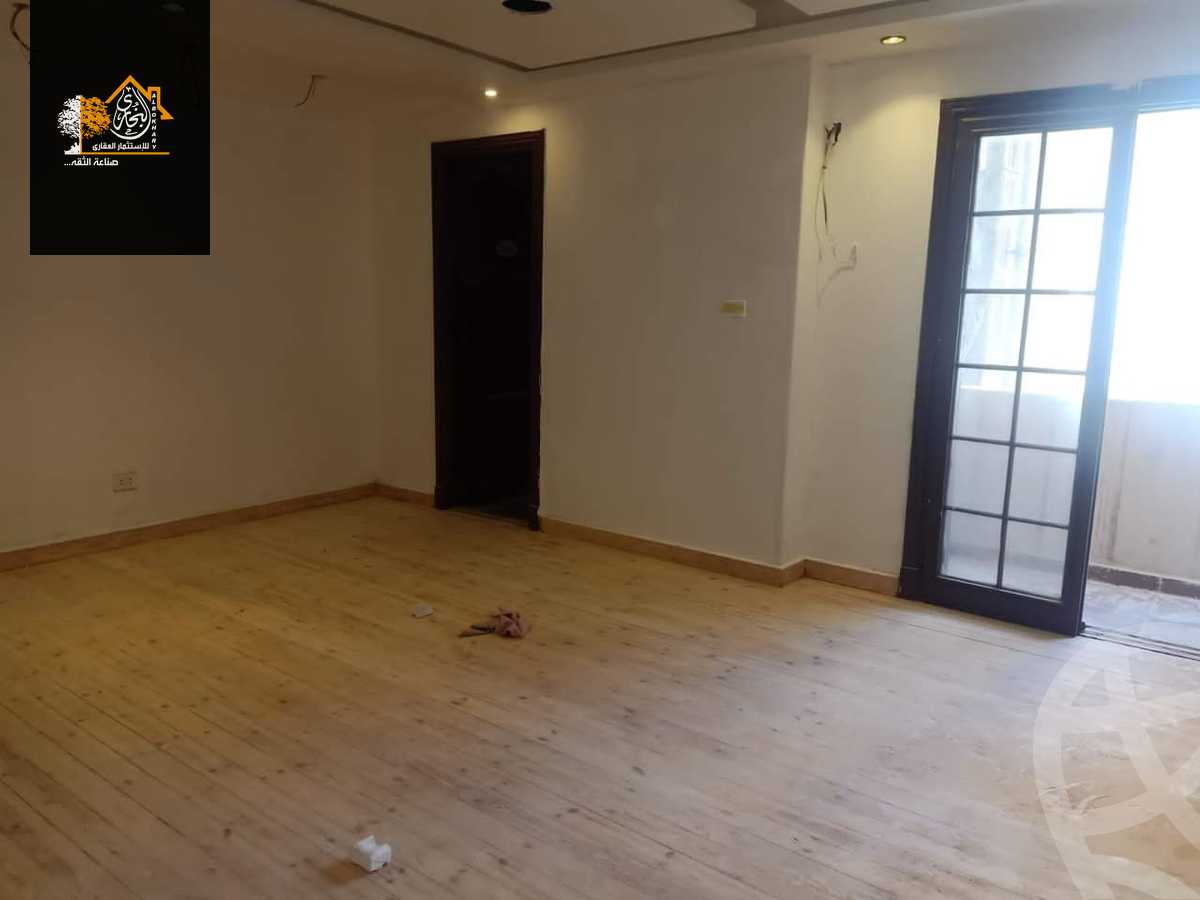 https://aqarmap.com.eg/ar/listing/5044234-for-rent-alexandria-smouha-mohammed-fawzi-moaz-st