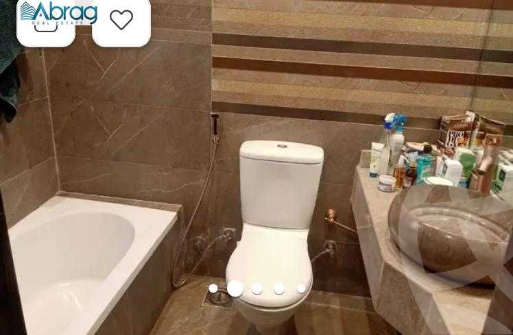 https://aqarmap.com.eg/ar/listing/3953572-for-sale-cairo-el-sheikh-zayed-city-compounds-in-sheikh-zayed-royal-meadows