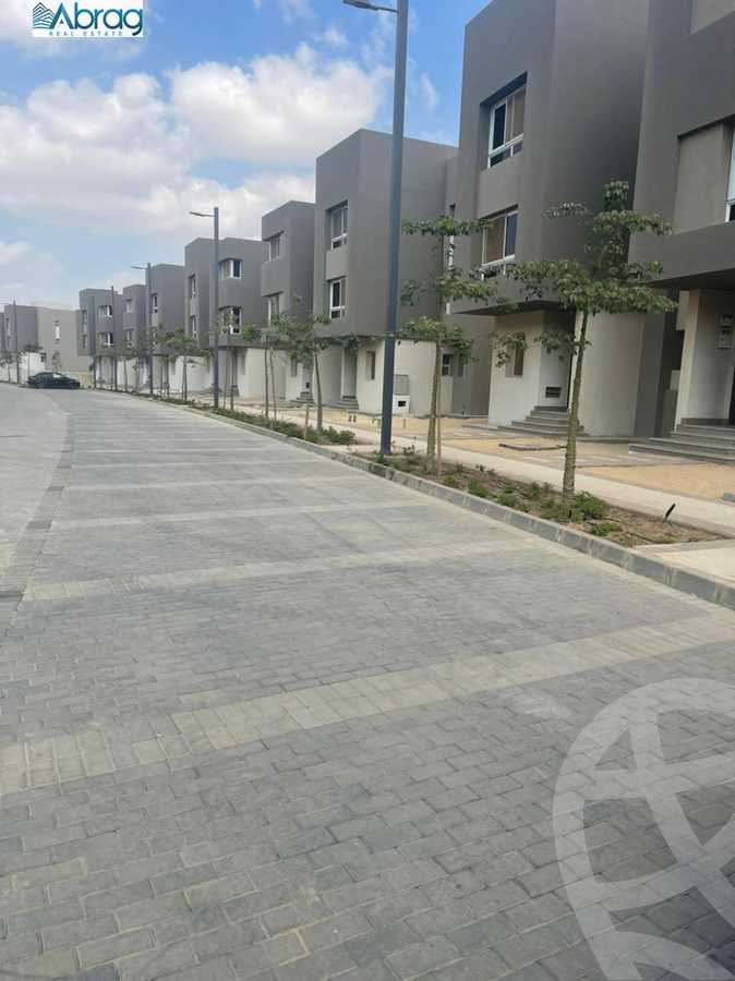https://aqarmap.com.eg/en/listing/4086292-for-sale-cairo-el-sheikh-zayed-city-compounds-in-sheikh-zayed-etapa