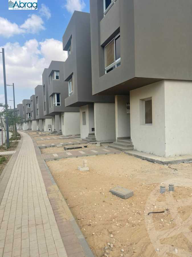 https://aqarmap.com.eg/en/listing/4086292-for-sale-cairo-el-sheikh-zayed-city-compounds-in-sheikh-zayed-etapa