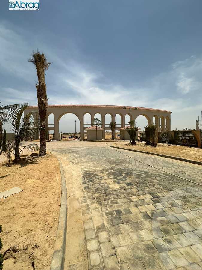 https://aqarmap.com.eg/en/listing/4120629-for-sale-cairo-el-sheikh-zayed-city-compounds-kmbwnd-fyldj-wyst-dr-llttwyr