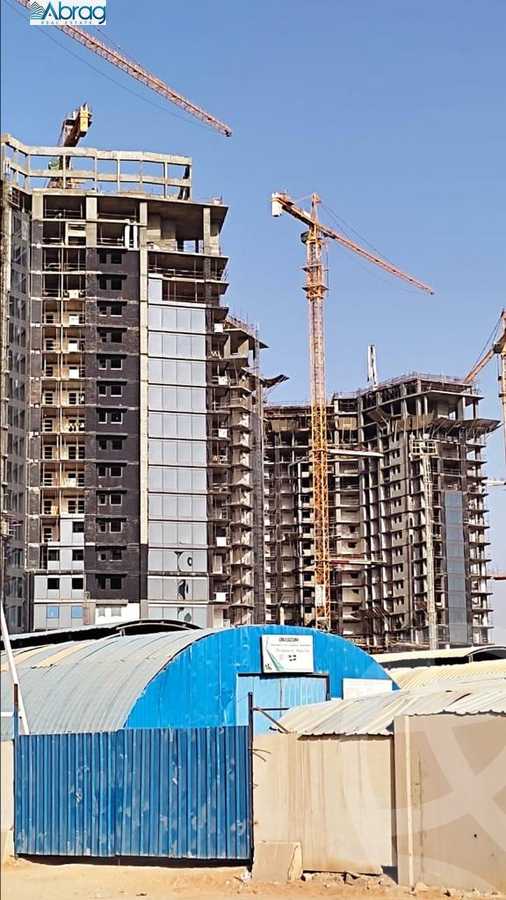 https://aqarmap.com.eg/ar/listing/4120701-for-sale-cairo-el-sheikh-zayed-city-compounds-brj-zyd-wr-llttwyr