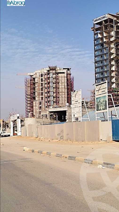 https://aqarmap.com.eg/ar/listing/4120701-for-sale-cairo-el-sheikh-zayed-city-compounds-brj-zyd-wr-llttwyr