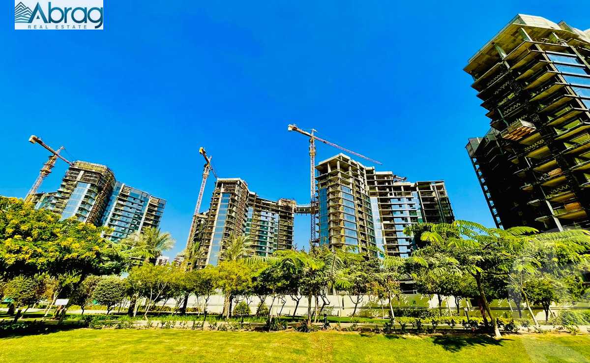 https://aqarmap.com.eg/en/listing/4173392-for-sale-cairo-el-sheikh-zayed-city-compounds-zyd-wr-llttwyr