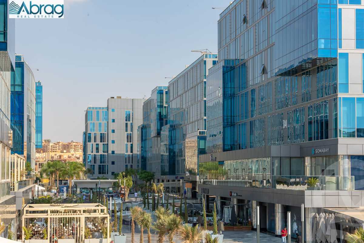 https://aqarmap.com.eg/ar/listing/4657732-for-sale-cairo-el-sheikh-zayed-city-compounds-in-sheikh-zayed-capital-business-park