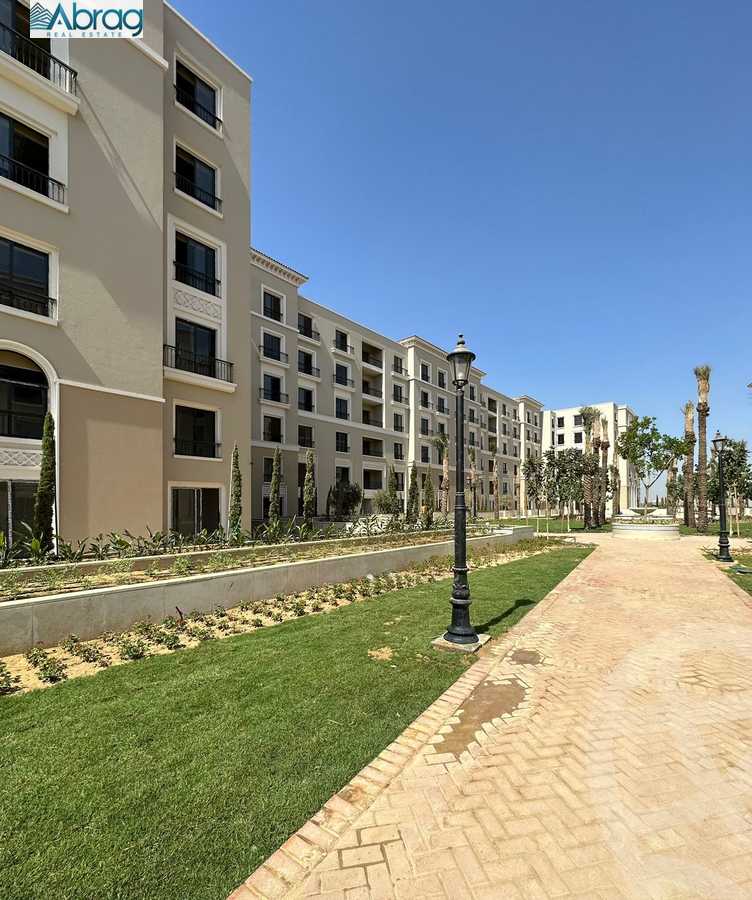 https://aqarmap.com.eg/en/listing/5095833-for-sale-cairo-el-sheikh-zayed-city-compounds-kmbwnd-fyldj-wyst-dr-llttwyr