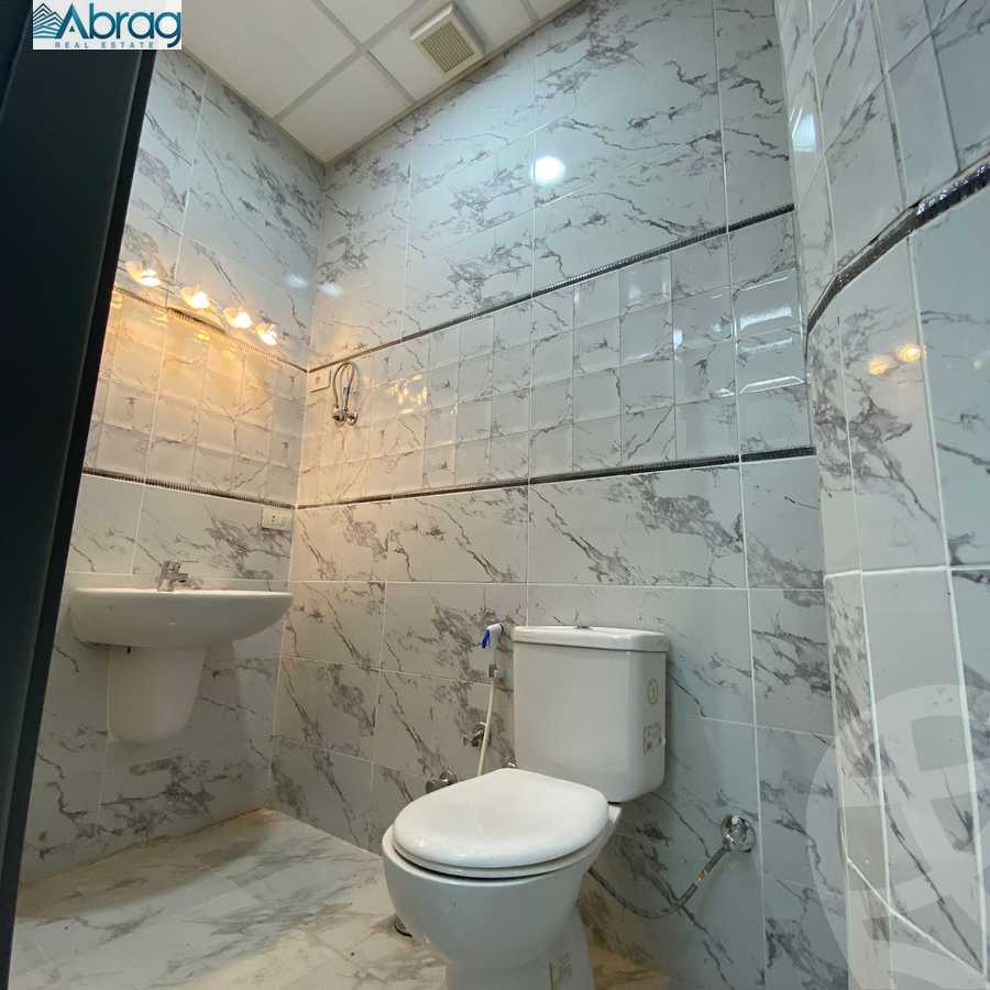 https://aqarmap.com.eg/en/listing/5463361-for-rent-cairo-el-sheikh-zayed-city-compounds-hayat-clinics-mall-al-fayoum-development