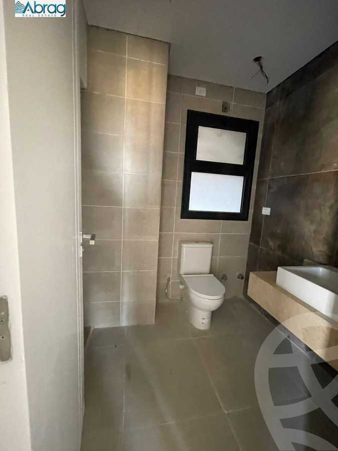https://aqarmap.com.eg/ar/listing/6286474-for-rent-cairo-el-sheikh-zayed-city-compounds-kmbwnd-fyldj-wyst-dr-llttwyr