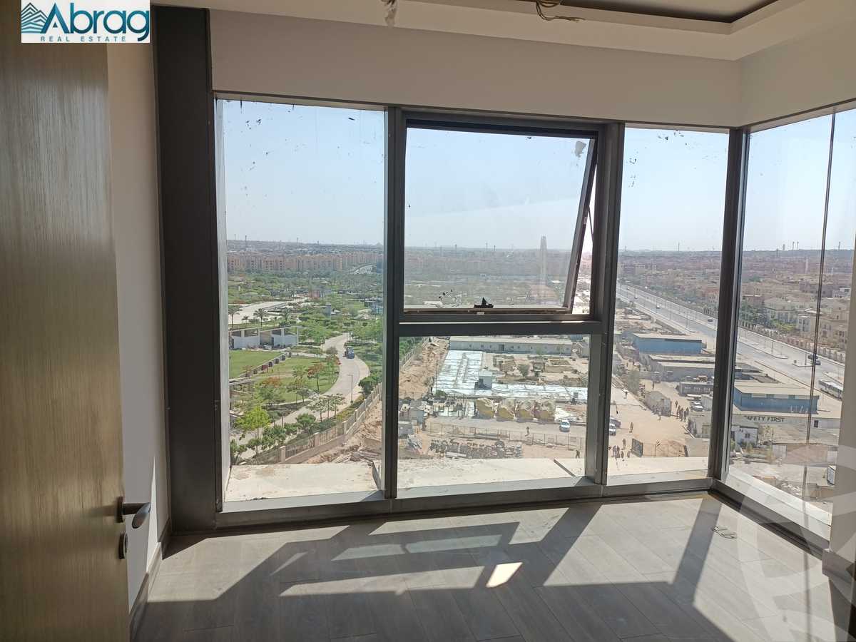 https://aqarmap.com.eg/ar/listing/6604064-for-sale-cairo-el-sheikh-zayed-city-compounds-zyd-wr-llttwyr-z-tower