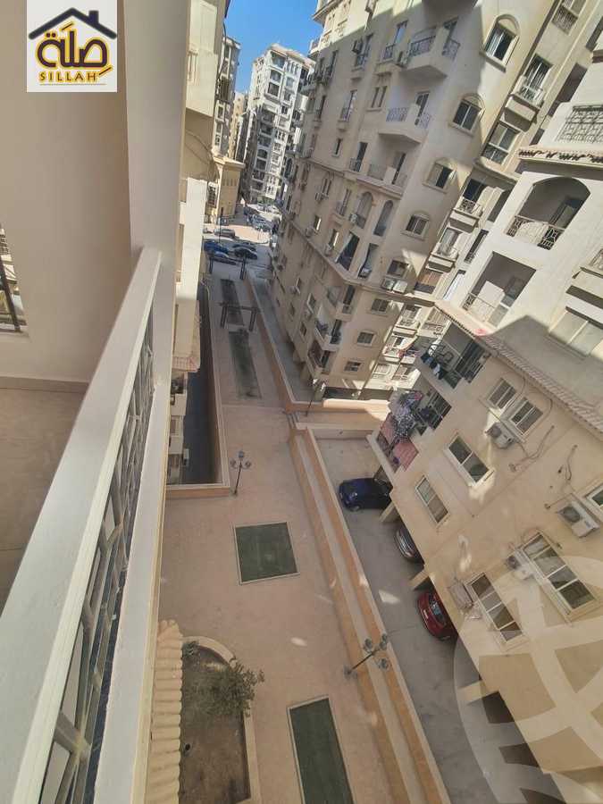 https://aqarmap.com.eg/en/listing/5985049-for-sale-cairo-new-cairo-el-kattameya-compounds-in-kattameya-baron-royal-towers