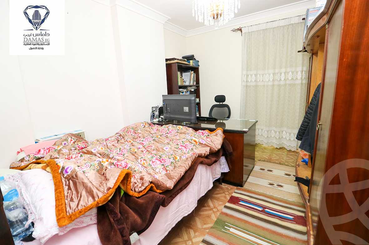 https://aqarmap.com.eg/ar/listing/3935605-for-sale-alexandria-ganaklis-shr-bw-qyr-tryq-lhry