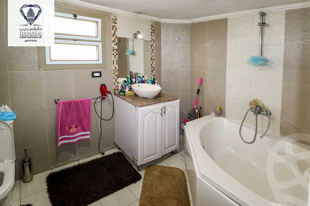 https://aqarmap.com.eg/ar/listing/3996352-for-sale-alexandria-sporting-al-kornish-sq