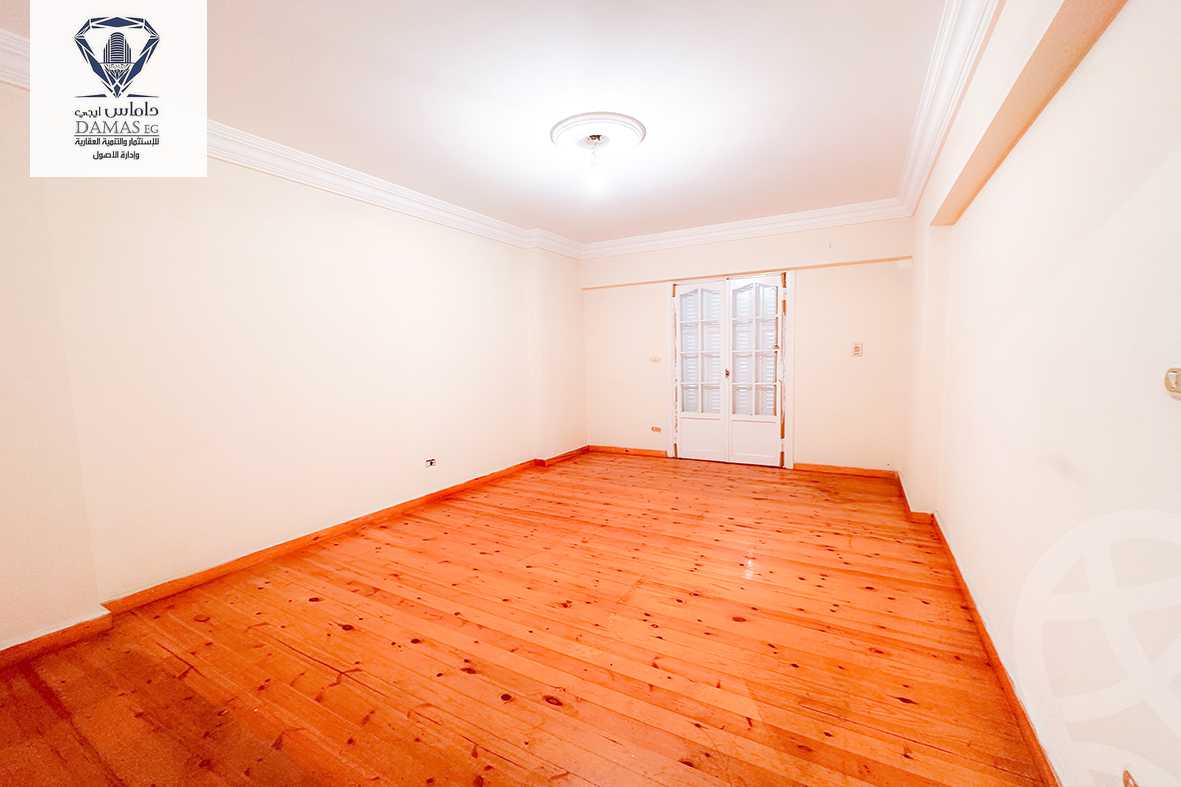 https://aqarmap.com.eg/en/listing/4268522-for-sale-alexandria-kafr-abdo-kafr-abdou-st