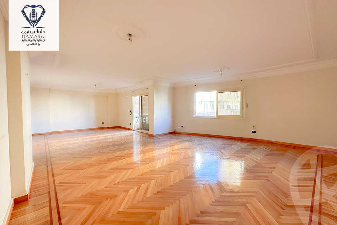 https://aqarmap.com.eg/en/listing/4274837-for-sale-alexandria-kafr-abdo-sant-square-st