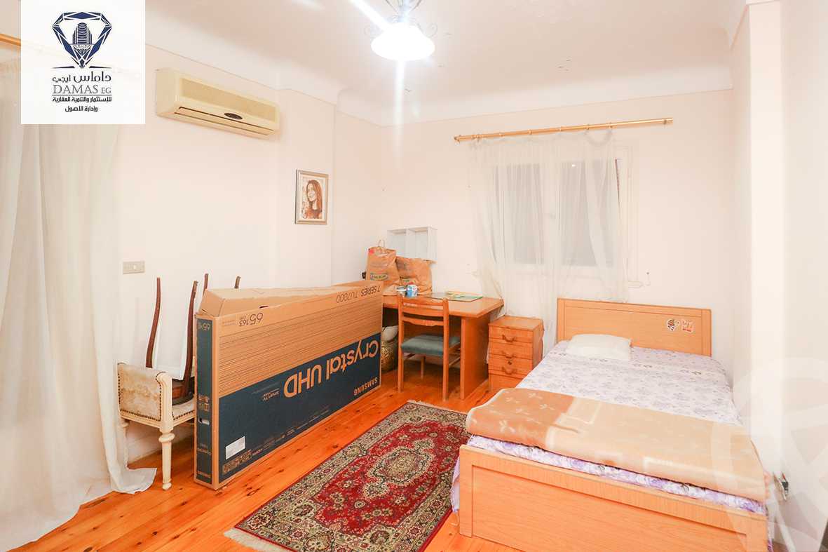 https://aqarmap.com.eg/en/listing/4282099-for-sale-alexandria-kafr-abdo-kafr-abdou-st