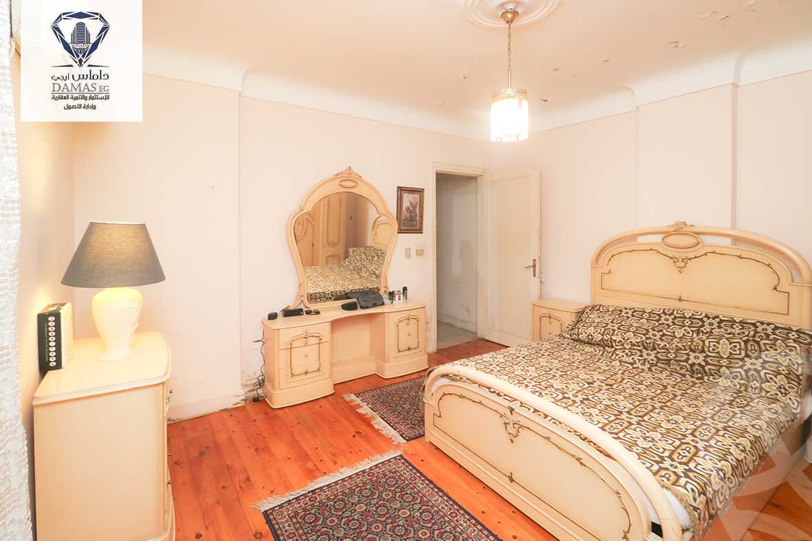 https://aqarmap.com.eg/en/listing/4282099-for-sale-alexandria-kafr-abdo-kafr-abdou-st
