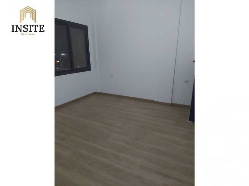 https://aqarmap.com.eg/ar/listing/4261898-for-sale-cairo-new-cairo-compounds-fifth-square