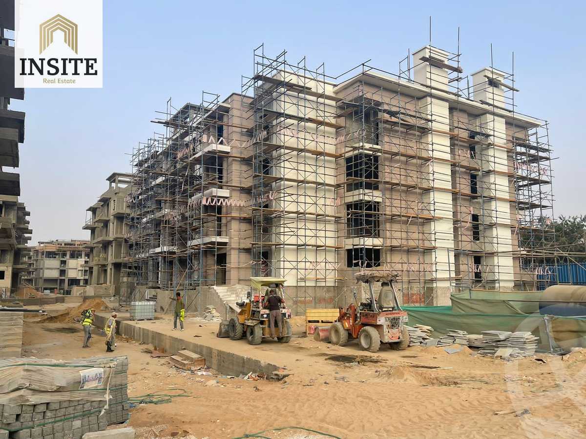 https://aqarmap.com.eg/en/listing/4356897-for-sale-cairo-new-cairo-compounds-kmbwnd-lfwntyn-rkw