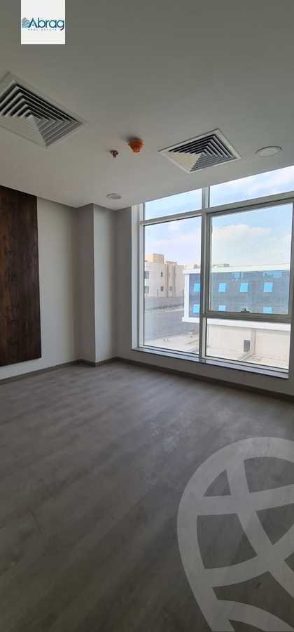 https://aqarmap.com.eg/en/listing/4170671-for-sale-cairo-el-sheikh-zayed-city-compounds-tryfywm-zyd-nm-llttwyr