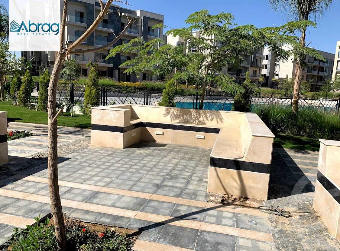 https://aqarmap.com.eg/en/listing/4291324-for-sale-cairo-new-cairo-compounds-galleria-moon-valley