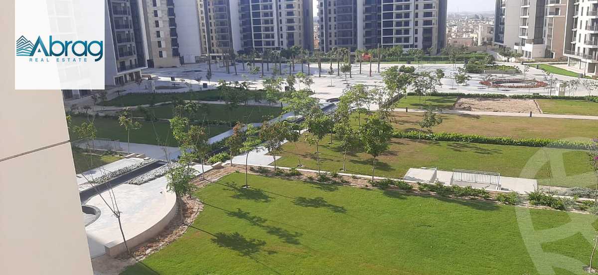 https://aqarmap.com.eg/ar/listing/5751481-for-sale-cairo-el-sheikh-zayed-city-compounds-zyd-wr-llttwyr-z-tower