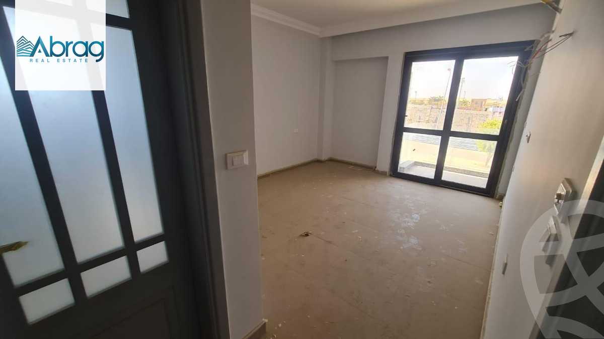 https://aqarmap.com.eg/ar/listing/6279702-for-sale-cairo-el-sheikh-zayed-city-compounds-el-patio-zahraa
