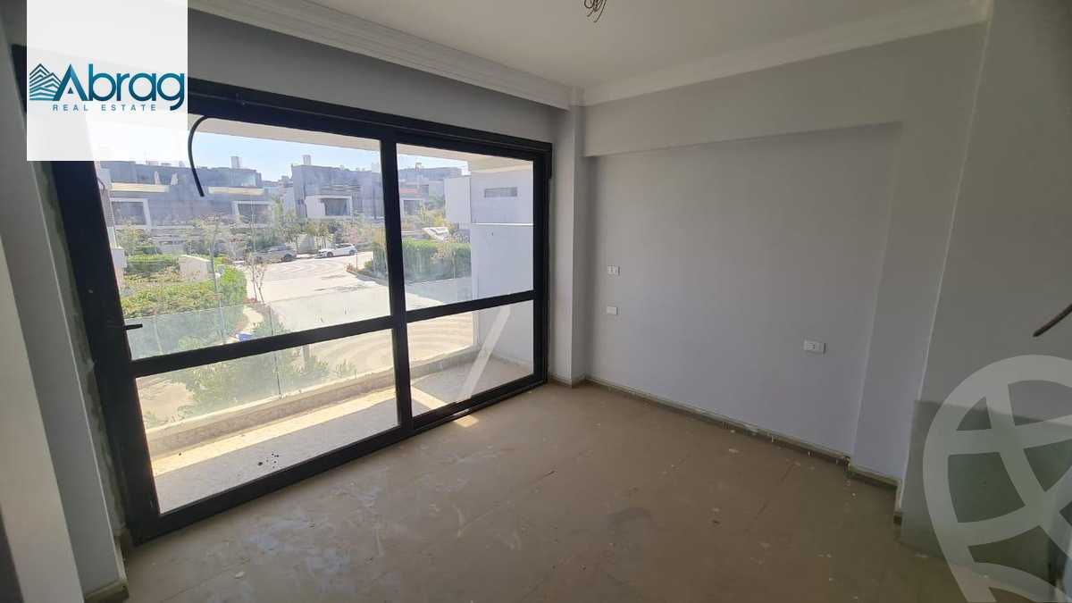 https://aqarmap.com.eg/ar/listing/6279702-for-sale-cairo-el-sheikh-zayed-city-compounds-el-patio-zahraa