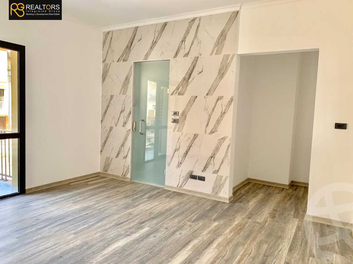 https://aqarmap.com.eg/ar/listing/2530475-for-sale-apartment-cairo-el-sheikh-zayed-city