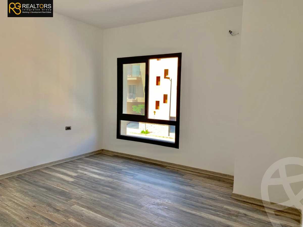 https://aqarmap.com.eg/ar/listing/2530475-for-sale-apartment-cairo-el-sheikh-zayed-city