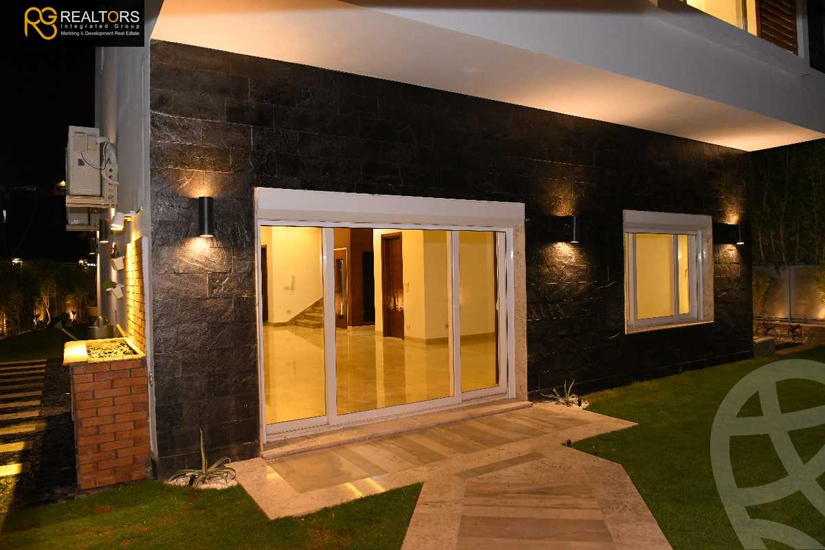 https://aqarmap.com.eg/ar/listing/2860568-for-sale-cairo-el-sheikh-zayed-city-compounds-in-sheikh-zayed-zayed-dunes