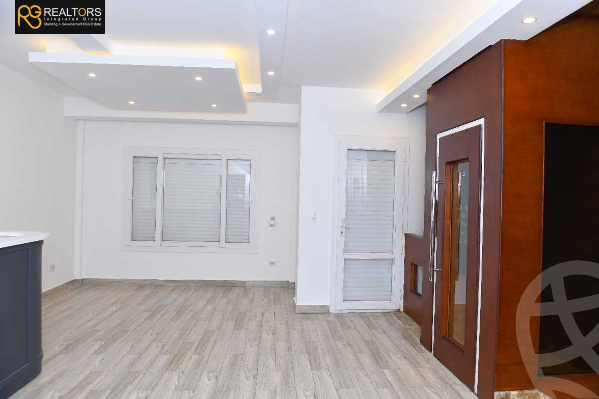 https://aqarmap.com.eg/ar/listing/2860568-for-sale-cairo-el-sheikh-zayed-city-compounds-in-sheikh-zayed-zayed-dunes