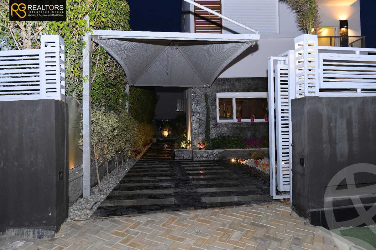 https://aqarmap.com.eg/ar/listing/2860568-for-sale-cairo-el-sheikh-zayed-city-compounds-in-sheikh-zayed-zayed-dunes