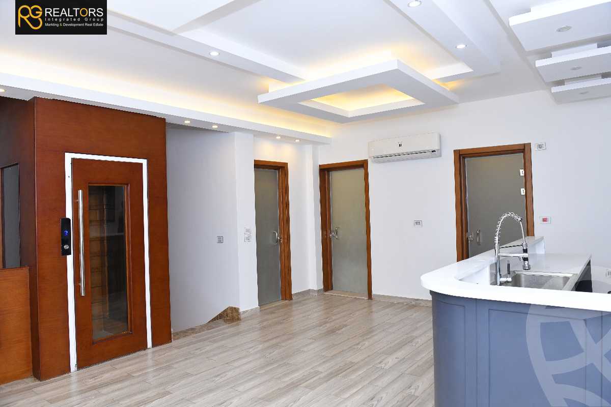 https://aqarmap.com.eg/ar/listing/2860568-for-sale-cairo-el-sheikh-zayed-city-compounds-in-sheikh-zayed-zayed-dunes