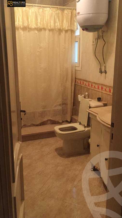 https://aqarmap.com.eg/ar/listing/3504525-for-sale-cairo-el-sheikh-zayed-city-compounds-in-sheikh-zayed-moon-land