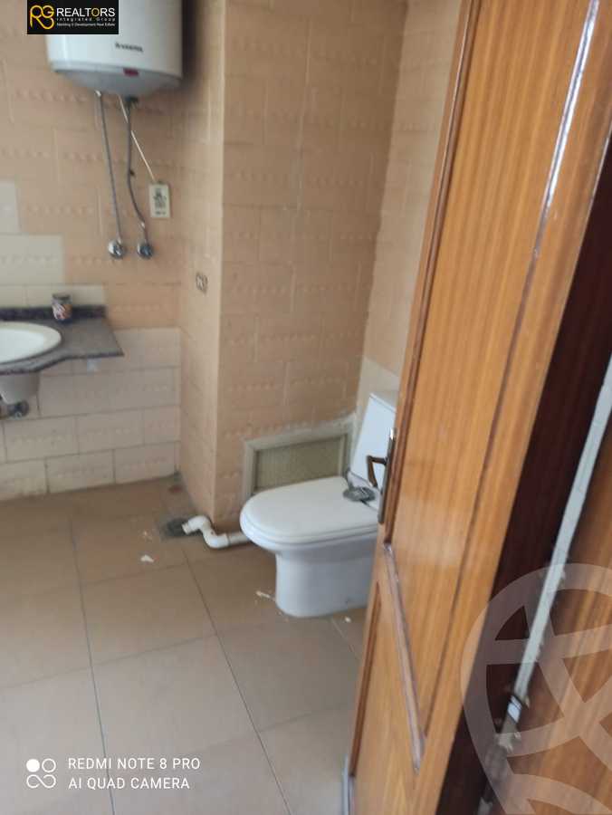 https://aqarmap.com.eg/ar/listing/3581113-for-sale-cairo-el-sheikh-zayed-city-compounds-in-sheikh-zayed-el-safwa