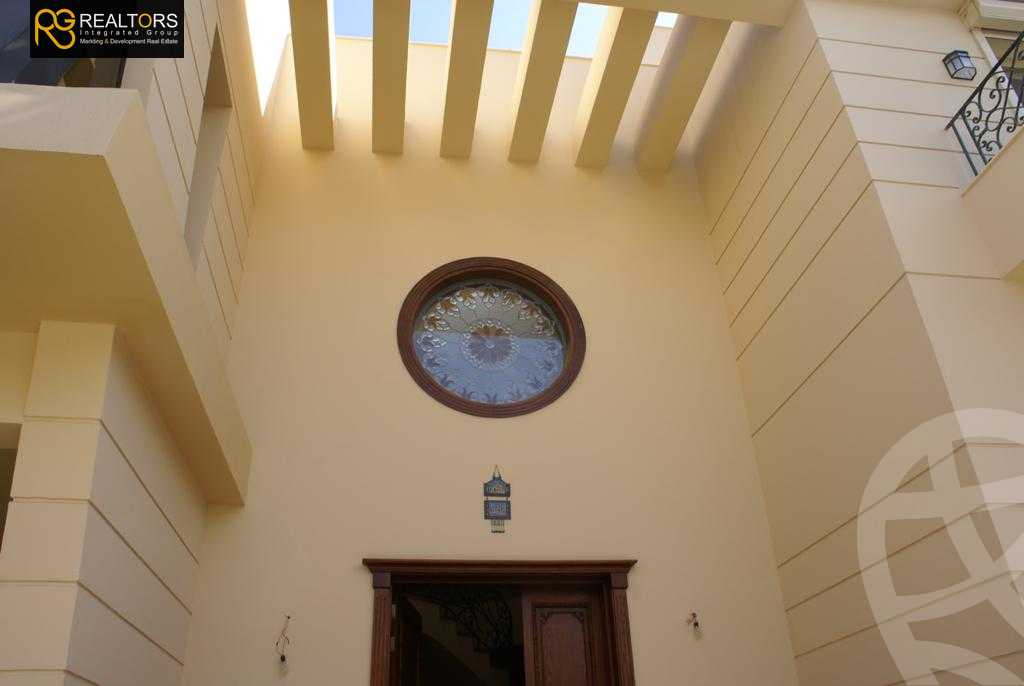 https://aqarmap.com.eg/ar/listing/3597618-for-sale-cairo-el-sheikh-zayed-city-compounds-in-sheikh-zayed-el-safwa