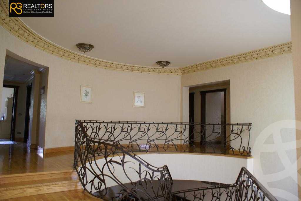 https://aqarmap.com.eg/ar/listing/3597618-for-sale-cairo-el-sheikh-zayed-city-compounds-in-sheikh-zayed-el-safwa