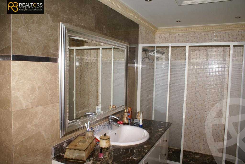 https://aqarmap.com.eg/ar/listing/3597618-for-sale-cairo-el-sheikh-zayed-city-compounds-in-sheikh-zayed-el-safwa