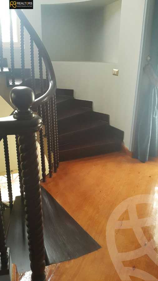 https://aqarmap.com.eg/ar/listing/3603113-for-sale-cairo-el-sheikh-zayed-city-compounds-in-sheikh-zayed-rich-mont