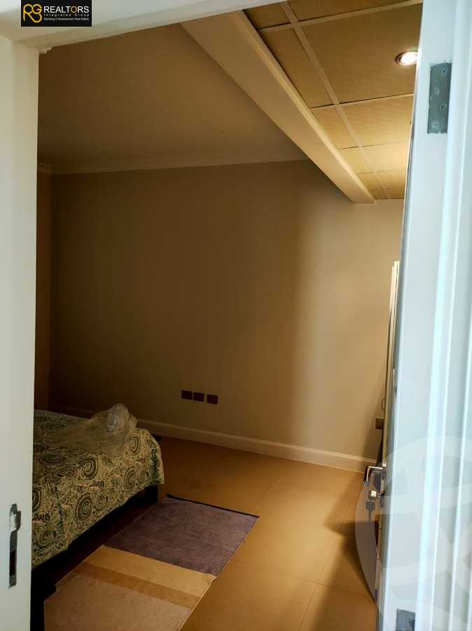 https://aqarmap.com.eg/ar/listing/3620429-for-sale-cairo-el-sheikh-zayed-city-compounds-greens