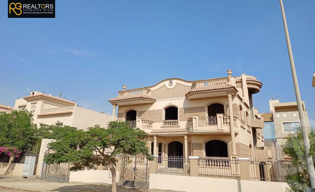 https://aqarmap.com.eg/ar/listing/3621163-for-sale-cairo-el-sheikh-zayed-city-compounds-in-sheikh-zayed-beverly-hills