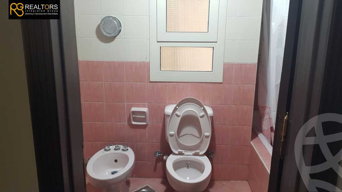 https://aqarmap.com.eg/ar/listing/3662108-for-sale-cairo-el-sheikh-zayed-city-compounds-in-sheikh-zayed-rich-mont
