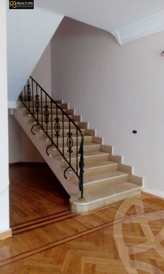 https://aqarmap.com.eg/ar/listing/3679558-for-sale-cairo-el-sheikh-zayed-city-compounds-in-sheikh-zayed-beverly-hills