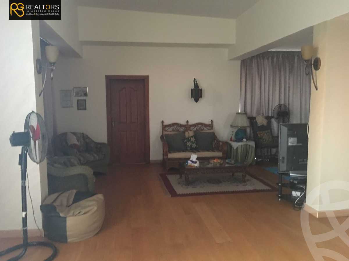 https://aqarmap.com.eg/ar/listing/3681167-for-sale-cairo-el-sheikh-zayed-city-compounds-in-sheikh-zayed-beverly-hills