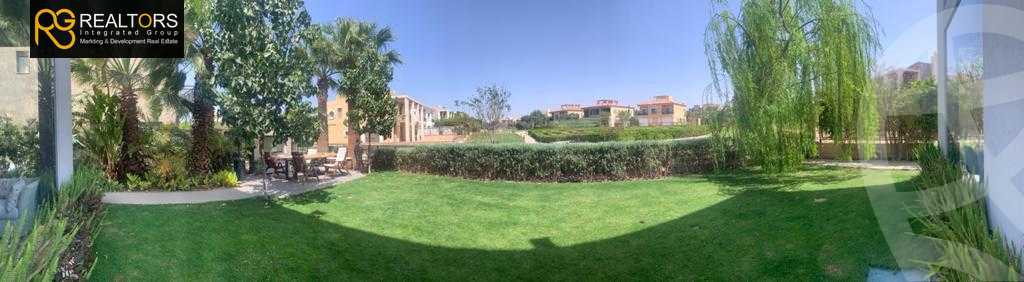 https://aqarmap.com.eg/ar/listing/3685896-for-sale-cairo-el-sheikh-zayed-city-compounds-kmbwnd-wyst-twn-swdyk